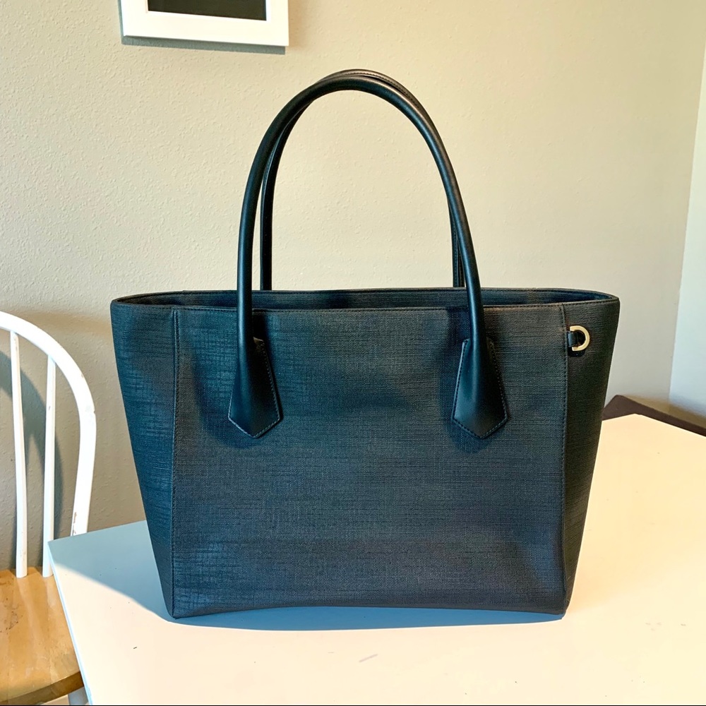 Dagne Dover 15-inch Black Tote